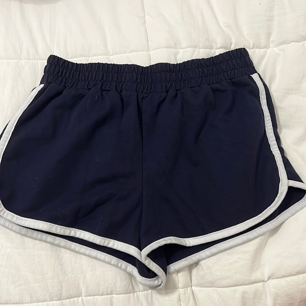 selling shorts / two shorts for one price